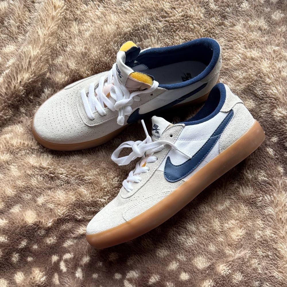 NWB Nike SB Heritage Vulc Size 8